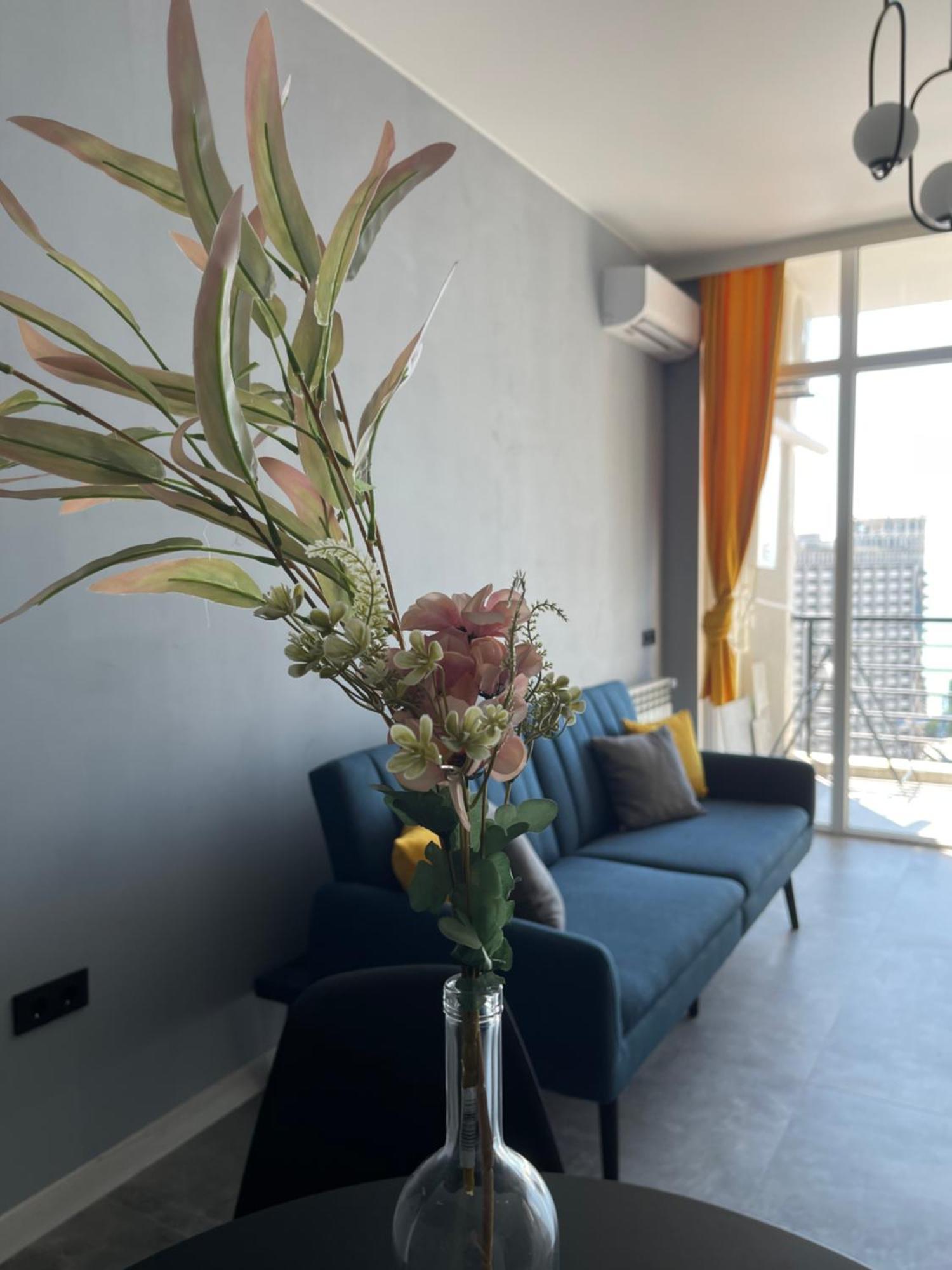 Green House Batumi Apartment Luaran gambar