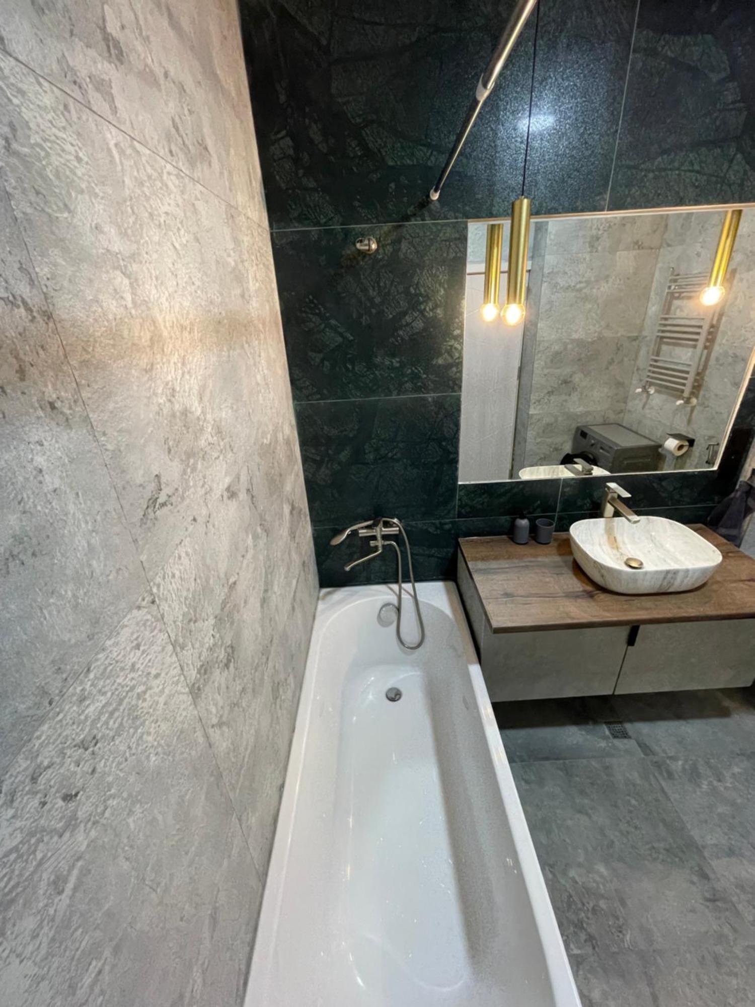 Green House Batumi Apartment Luaran gambar